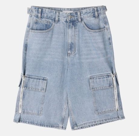 Zipper Two Way Cargo Bermuda Pants