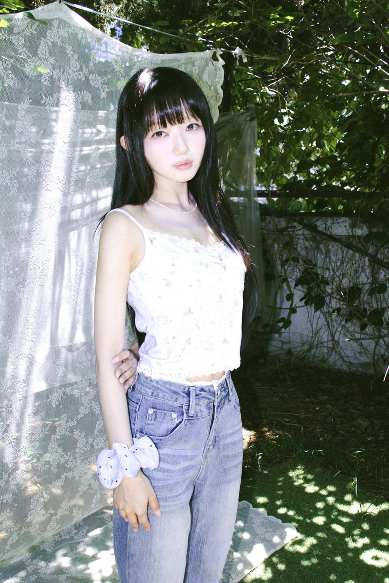LACE VINTAGE WASHED BOOTCUT DENIM PANTS