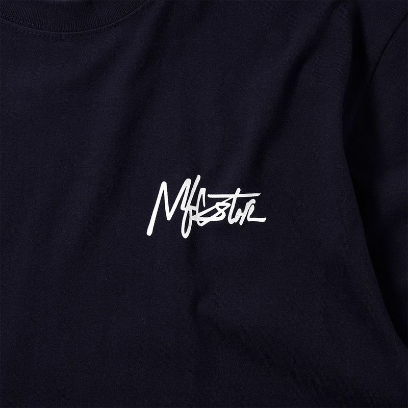 MFC STOREスクリプトロゴTシャツ
