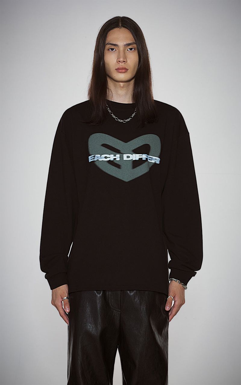 EACH DIFFER(イーチディファー)の「BLUR HEART LONG SLEEVE_BLACK(Tops)」