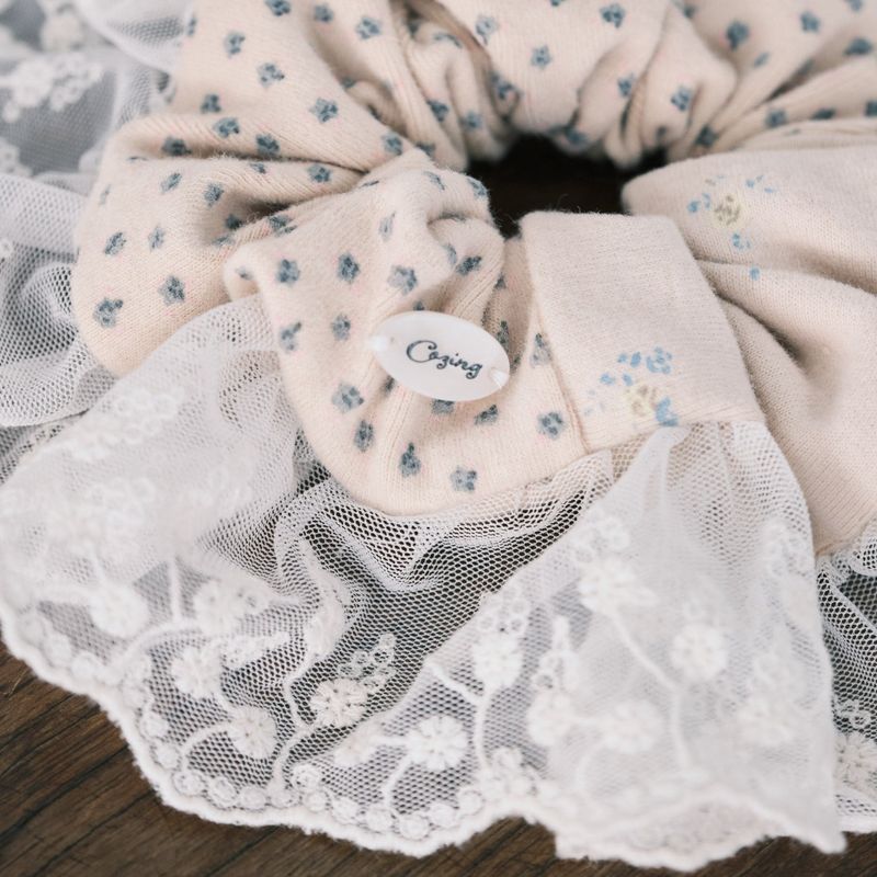 Lace scrunchie_peach beige