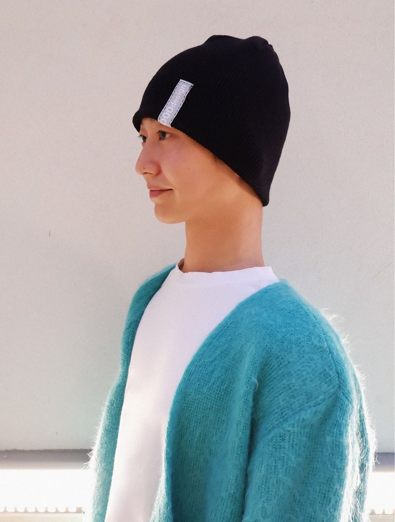 nought(ノウト)の「000 Logo Tag needlework Beanie / Black(Hats)」