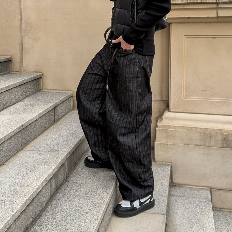 Herringbone Curved Denim Pants