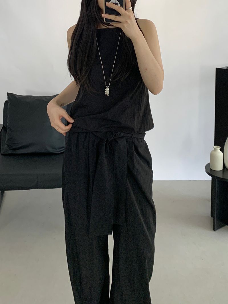 Raina halterneck sleeveless blouse
