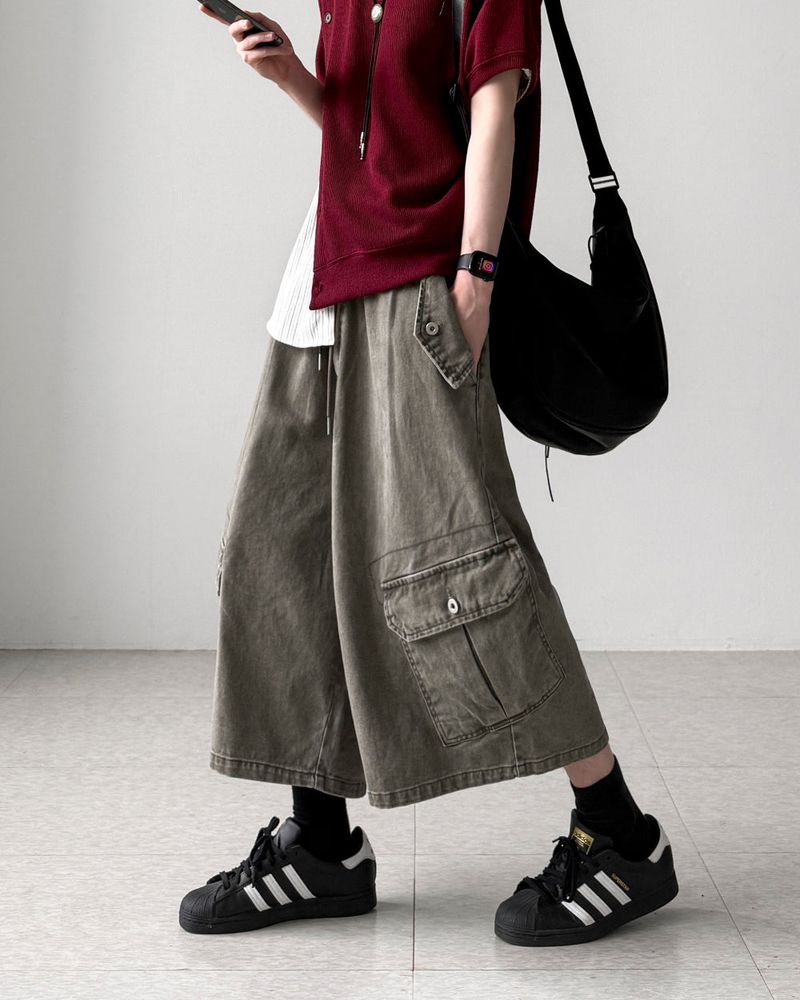 Eight Cargo Bermuda Pants