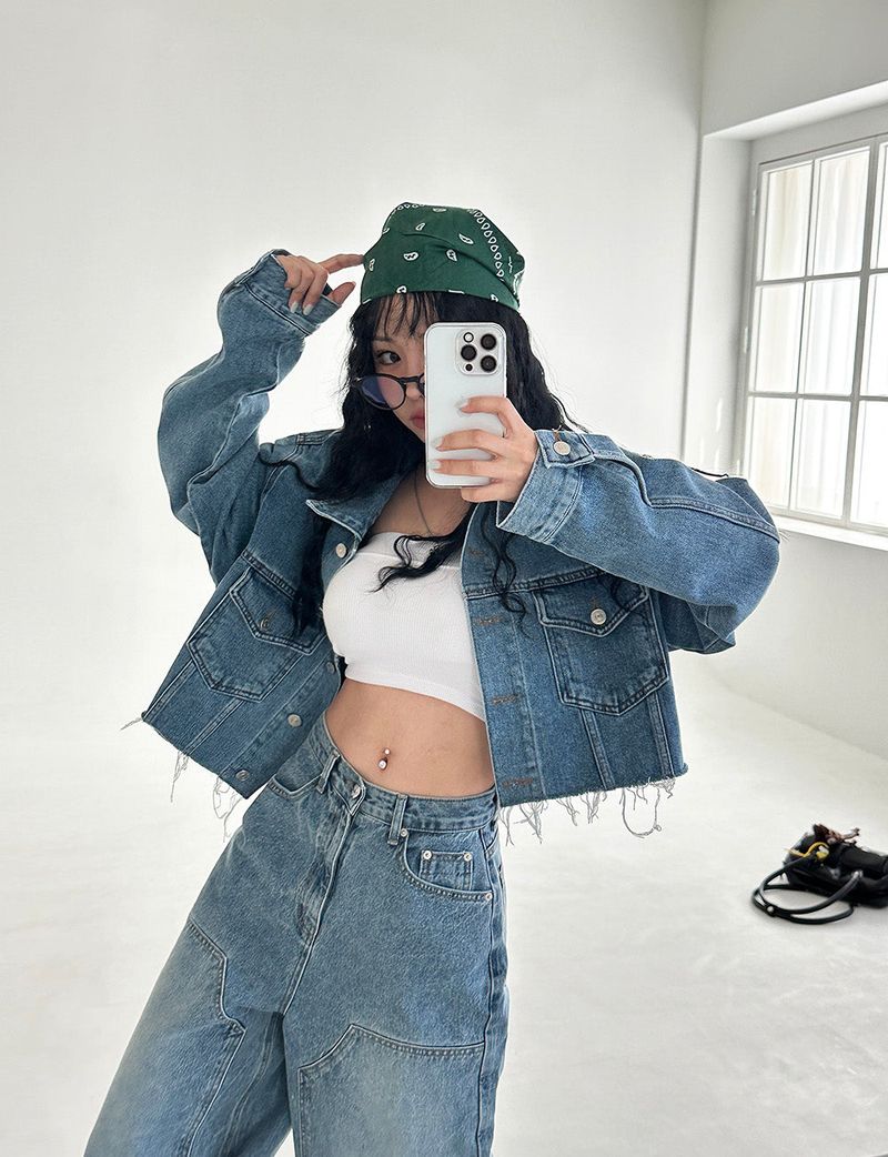 Puppy cropped jean jacket