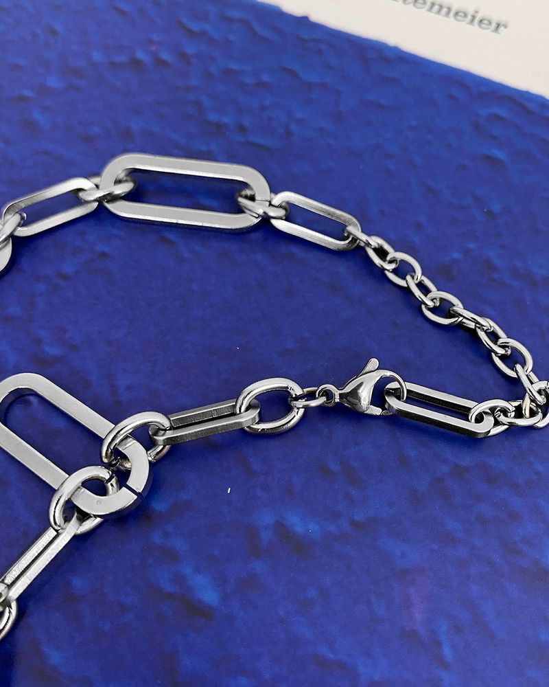 a vertical square chain necklace