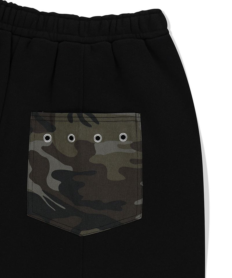 BERMUDA CAMO POCKET SWEATSHORT