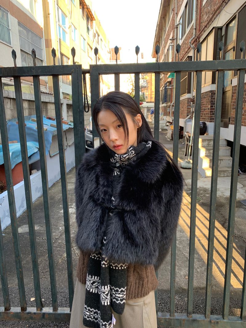  BLACK FUR CROP JACKET