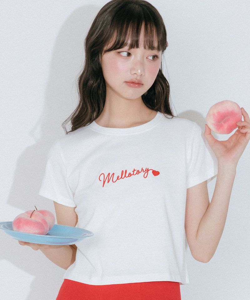 mellotory（メロートリー）の「刺繍クロップ半袖Tシャツ (ホワイト)（トップス）」
