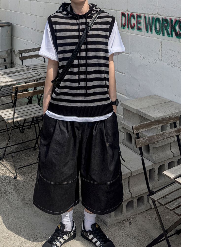 Circular Belt Stitch Cargo Bermuda