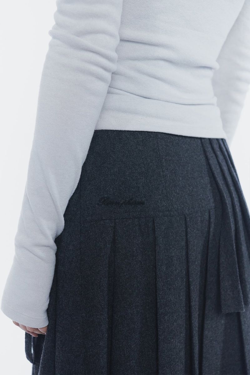 LAYERED PLEATS SKIRT charcoal