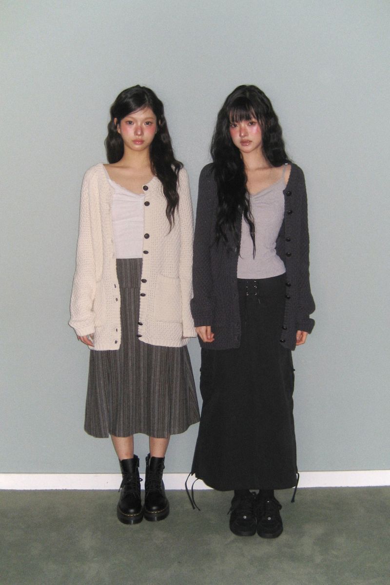 TURTLE-BUTTON KNIT CARDIGAN IVORY