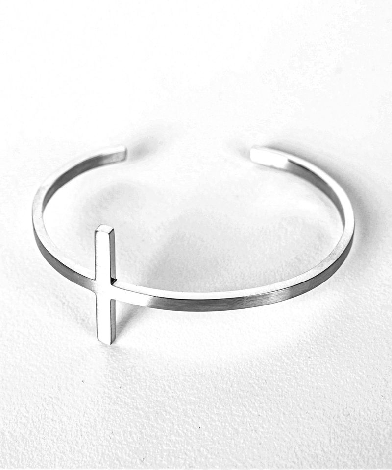 S SY(エスエスワイ)の「S SY CROSS BANGLE(Accessories)」