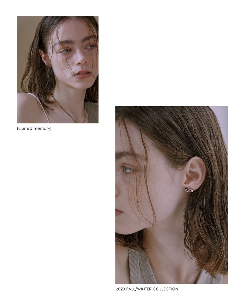 Mini Pleated Ribbon Earring (Antique Silver)