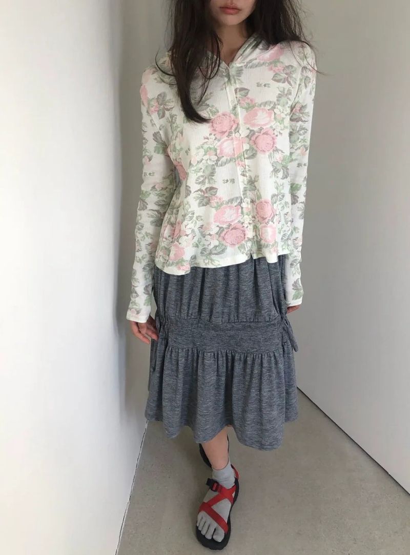 Flower button hoodie(2c)