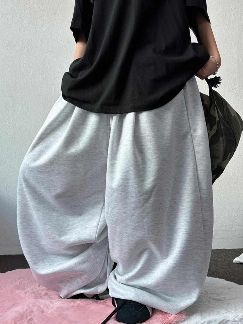 CCORTTI（コルッティ）の「5000 SOLD OUT 🤍🤎 (PRINT TRAINING VER) 🤍🤎 TWO PLEAT BALLOON COTTON PANTS 🩶🖤🤍🤎 - 4 COLORS（Pants）」
