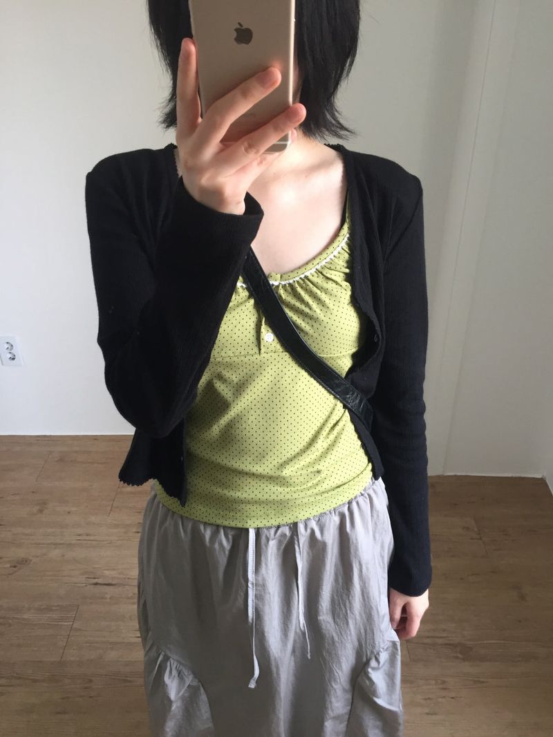 Vertical punching v-neck cardigan (4color)