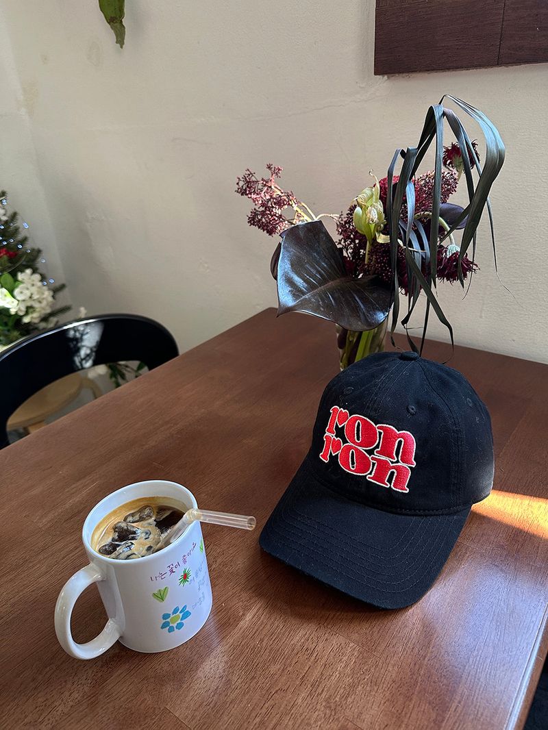 Loving kitsch lettering ball cap