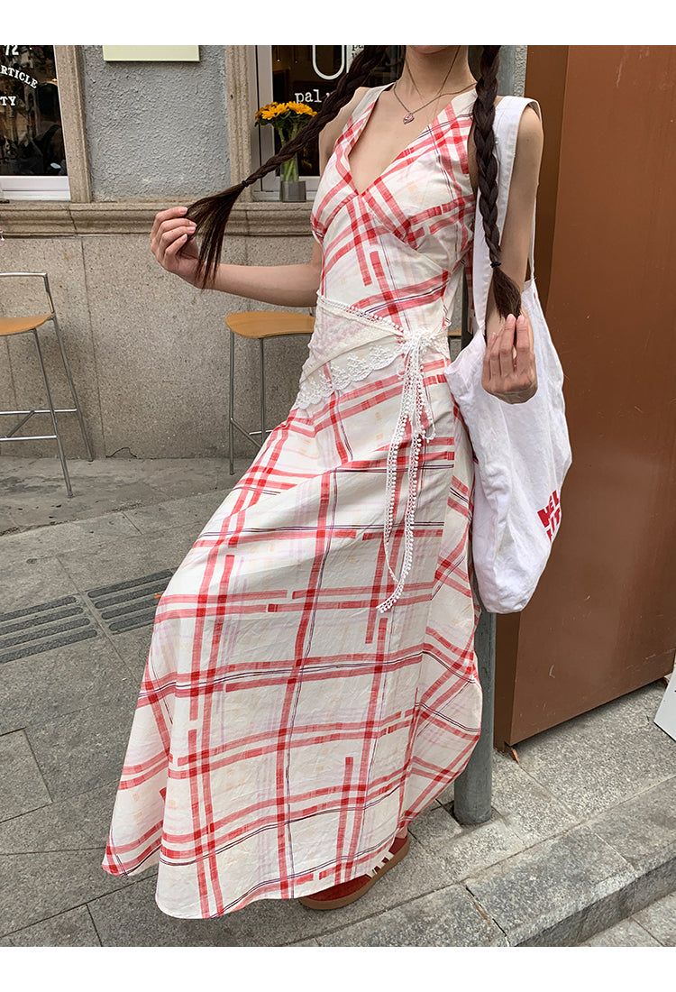 Red checkered V-neck sleeveless long dress