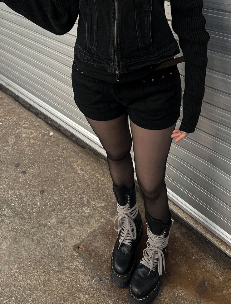 [Belt set] Rivet Suede Shorts
