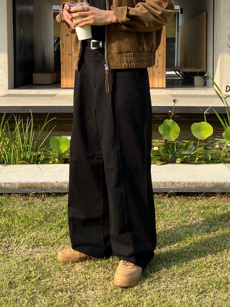 ESOO（イス）の「Deep Seam One-Tuck Denim Pants S, M, L (4 colors)（Pants）」