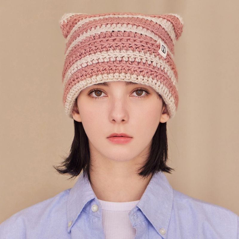Square Label Stripe Crochet Beanie / Pink