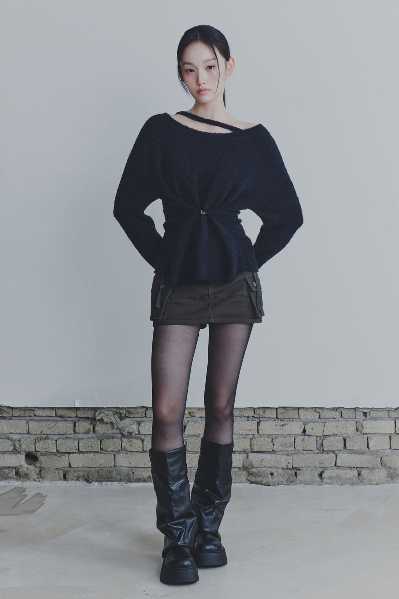 RUBY HOOK OVER KNIT black