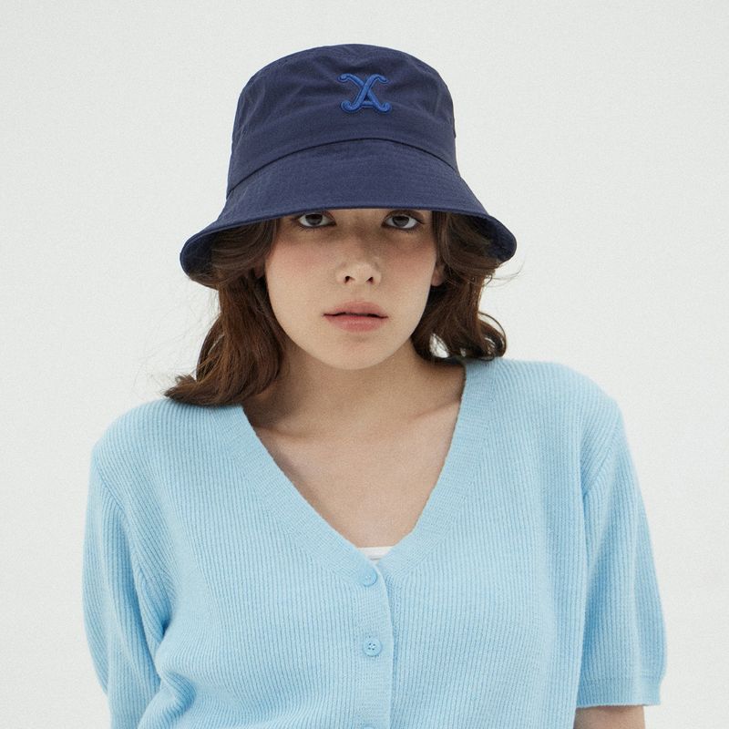 VA Curved Logo Nylon Bucket Hat / Navy