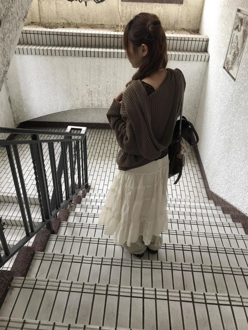 oka off-shoulder hoodie