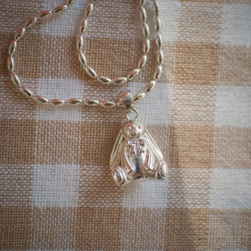 【MADE】 Little bunny necklace L