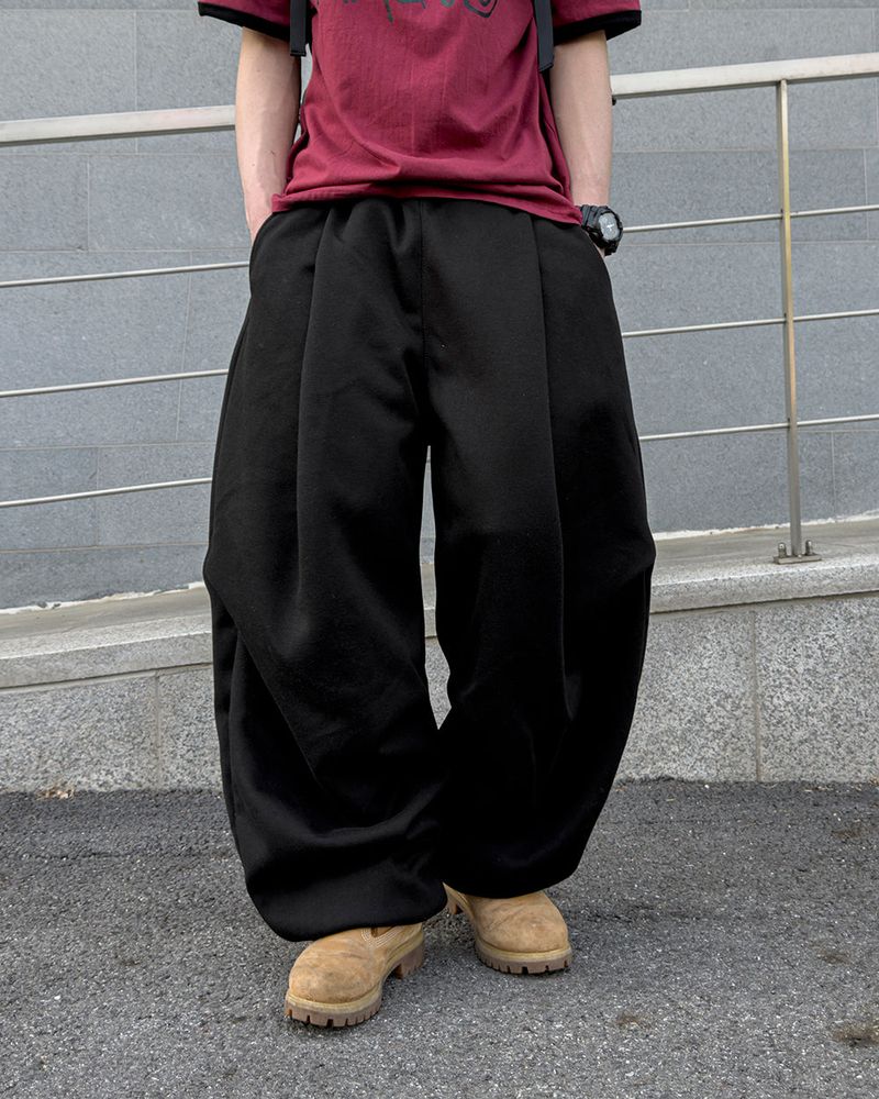 Roven Pintuck Curved Sweat Pants