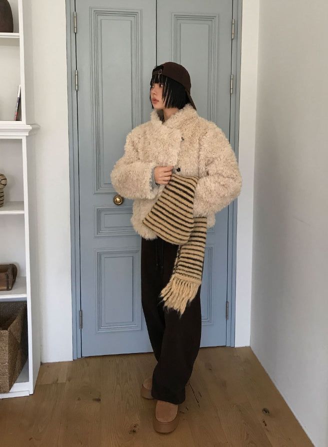 DIAGONAL BUTTON FUR JACKET