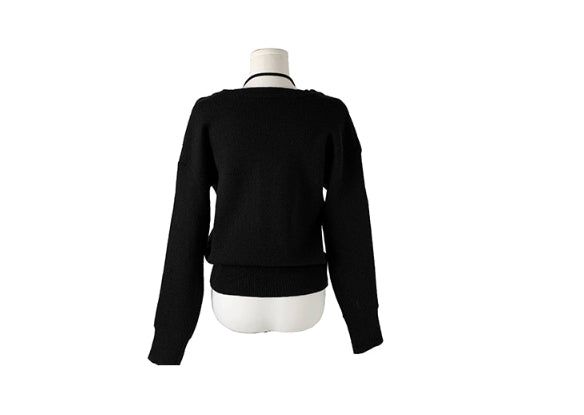 Roselle Halter Strap Off-the-shoulder V-Neck Knit