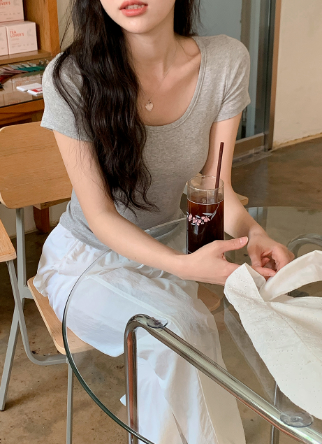 Soft Basic U-neck Slim Short Sleeve T-shirt (4color)