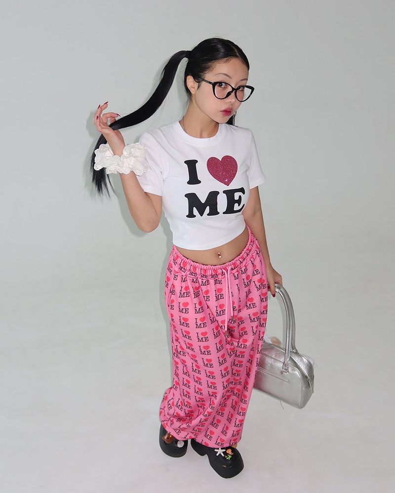 I love lettering jogger pants