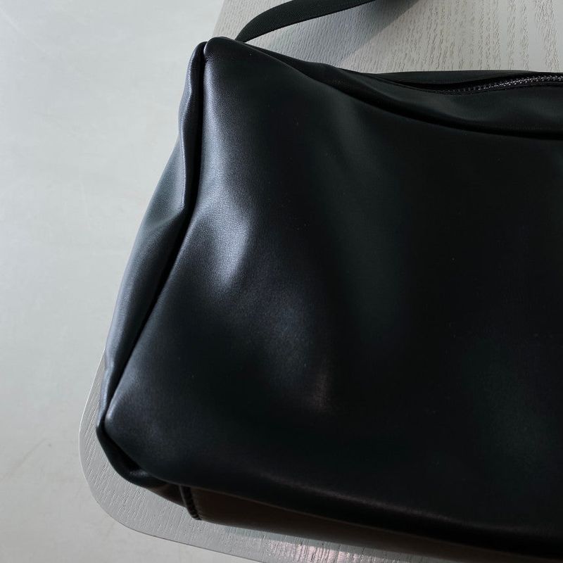 Minimal crossbag