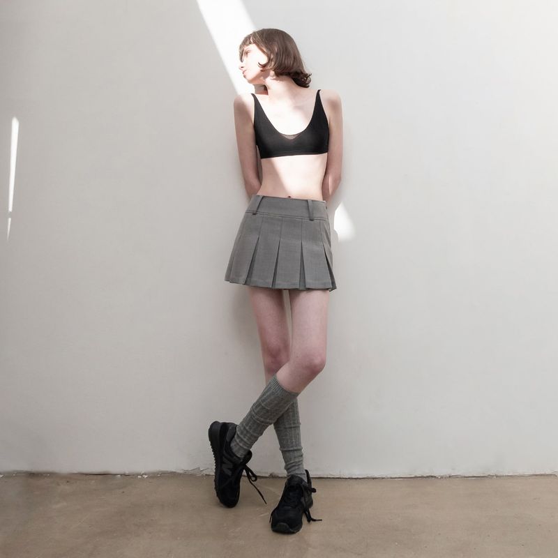 BASIC PLEATS SKIRT (GREY)