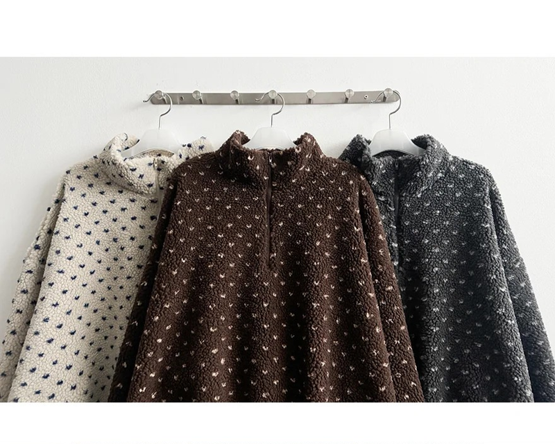 Marie Heart Dot Pattern Fleece High Neck Half Zip Up