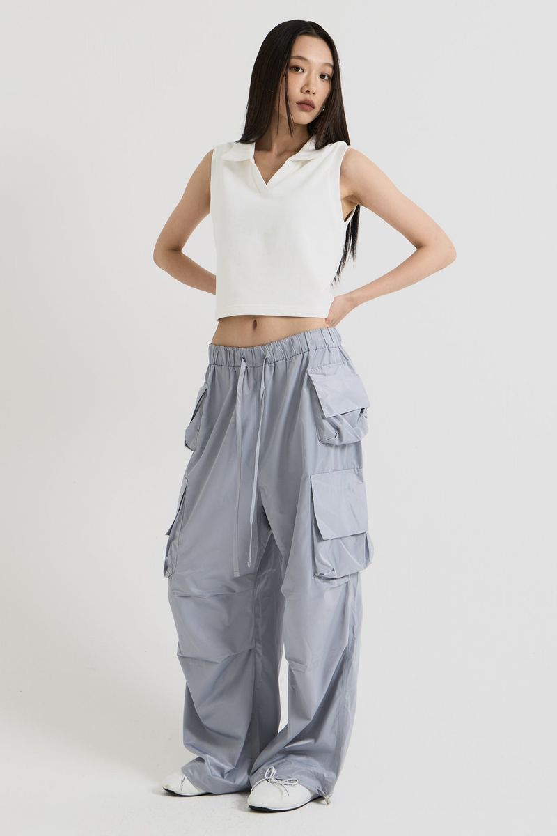 Sleeveless collar vest, White