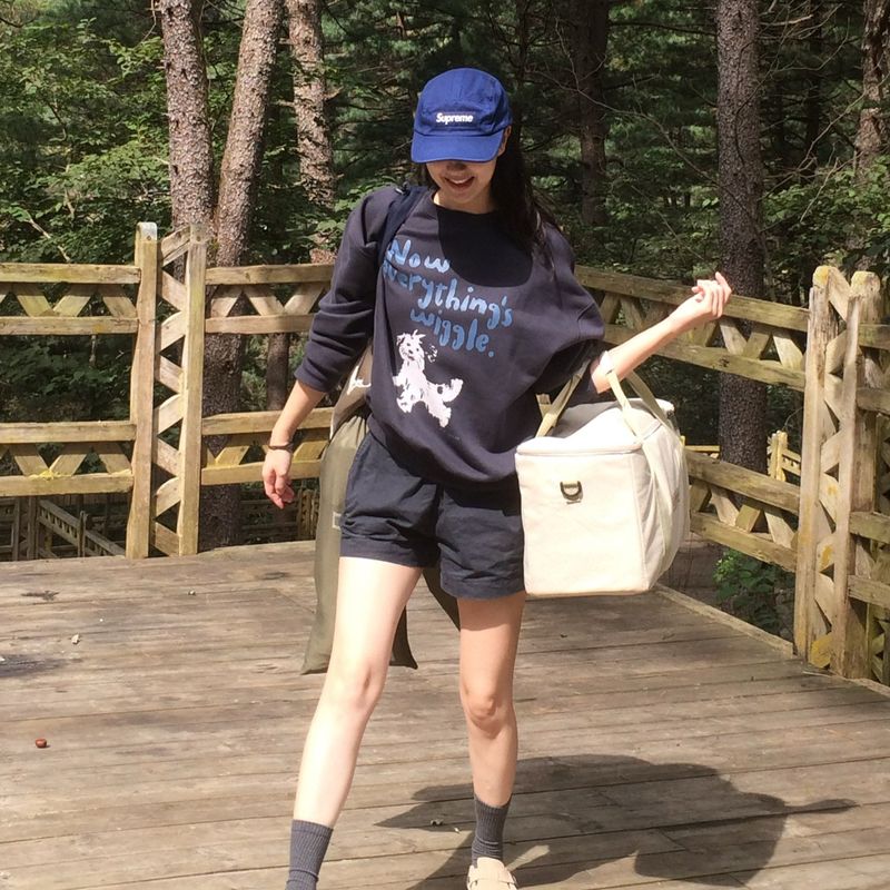 WIGGLE SWEATSHIRTS (NAVY)