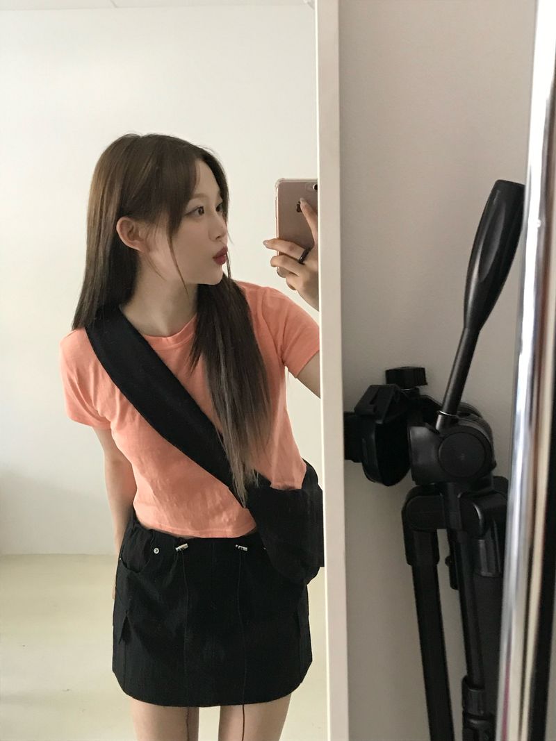 Healing mini skirt