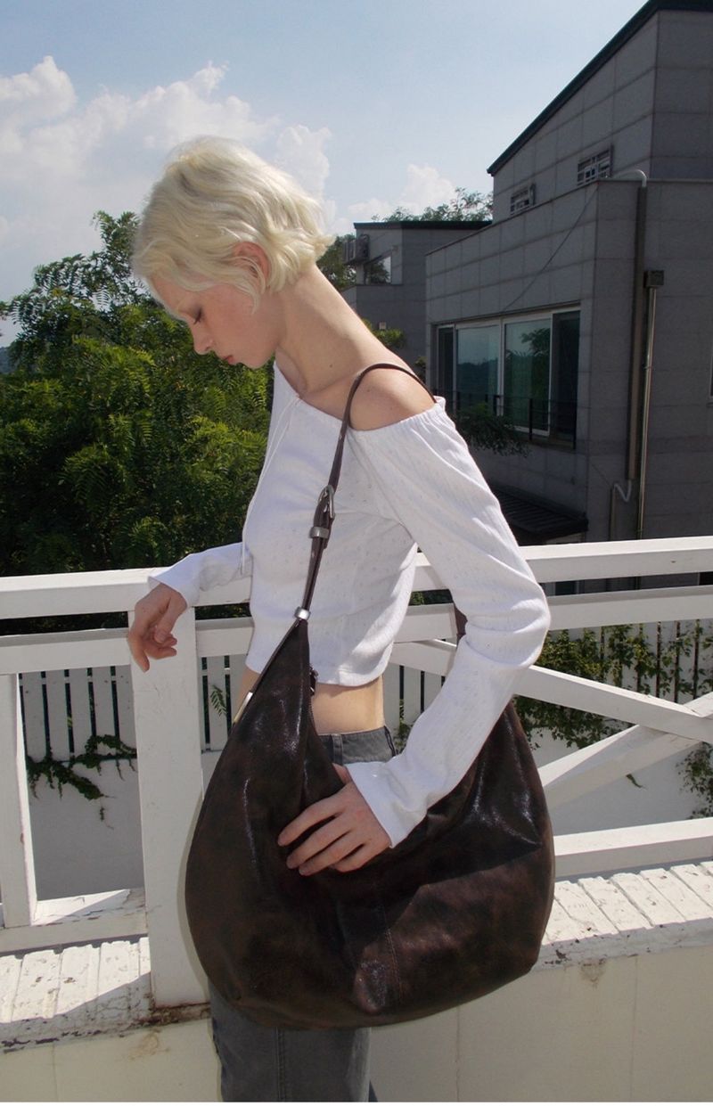 Curetty(キュリティ)の「C BELT LOOP HOBO BAG_BROWN(Bags)」