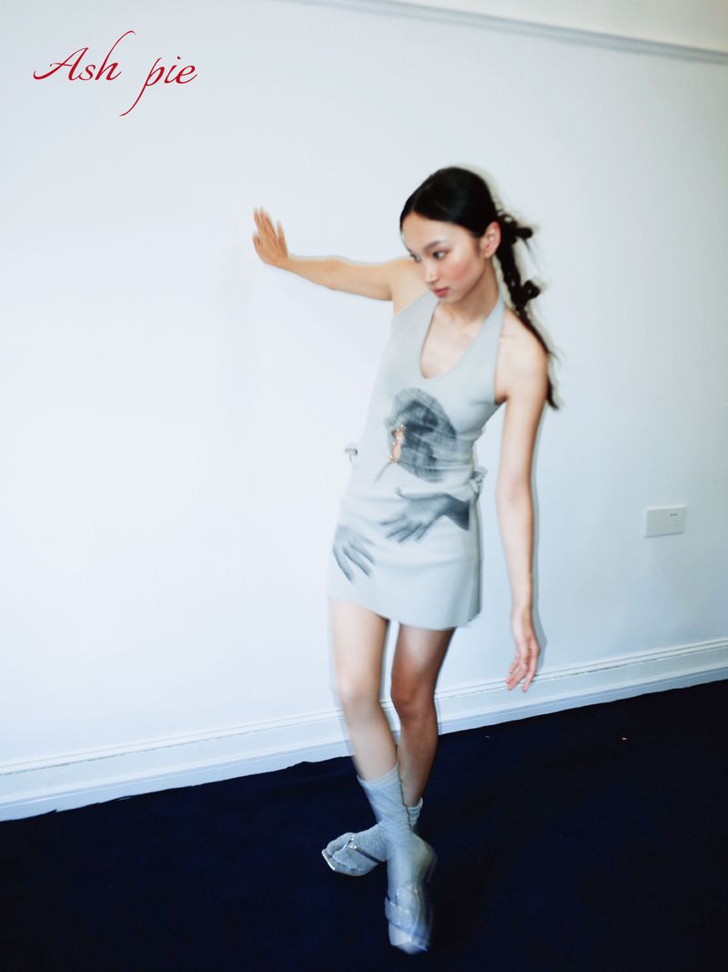 Jacquard knit knotted skirt