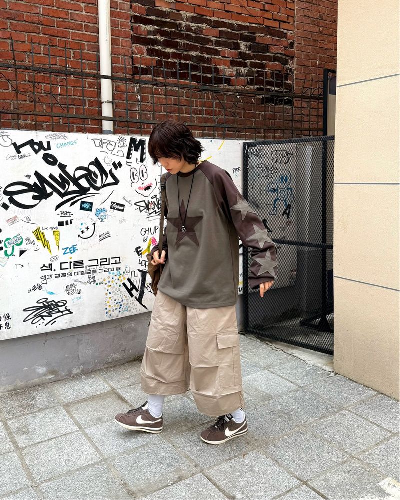 Vintage Star Contrast Raglan Long Sleeve Tee
