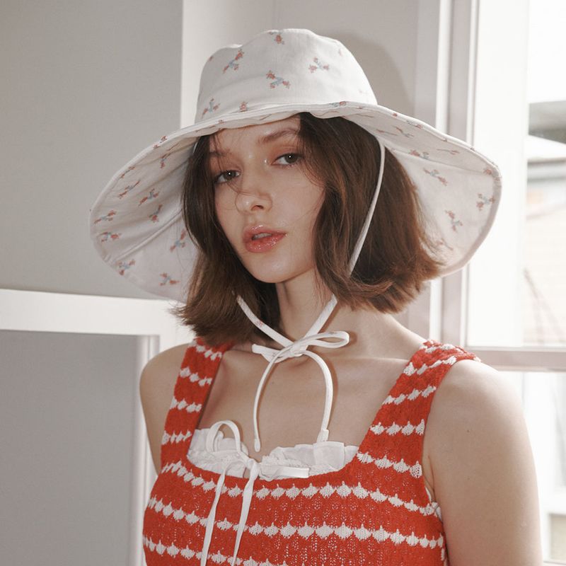 Rose Bouquet Wide Bucket Hat