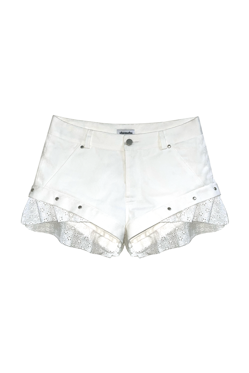CHEMEHC（チェメッシ）の「STUD FLOWER LACE SHORTS（Pants）」