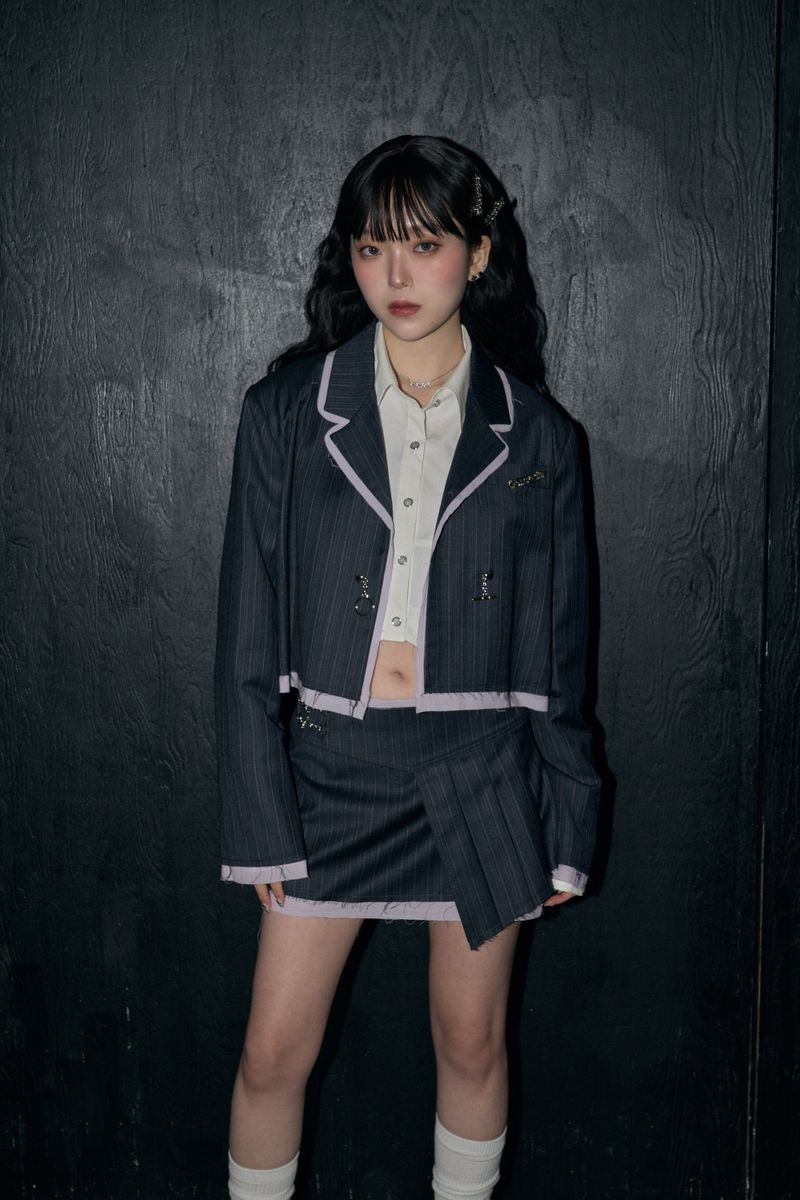 stripe crop  jk - charcoal
