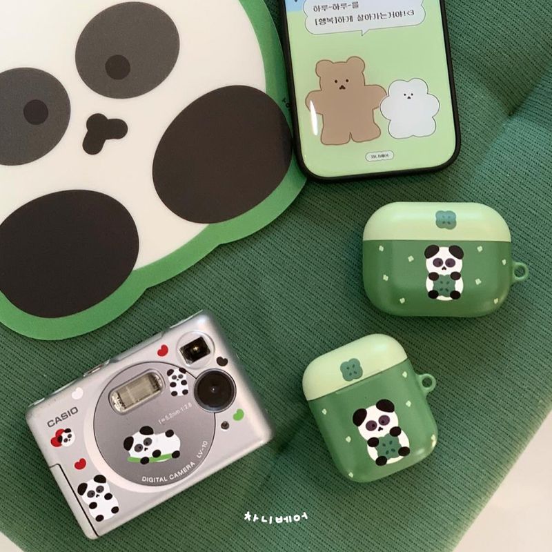 Chanibearの「Panda Luv Chanibear Airpods Case(Smartphone Accessories)」