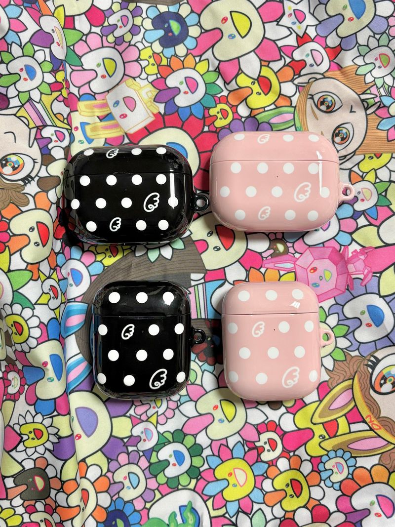 BENEE（ベニー）の「ドット AirPods（スマホグッズ/小物）」